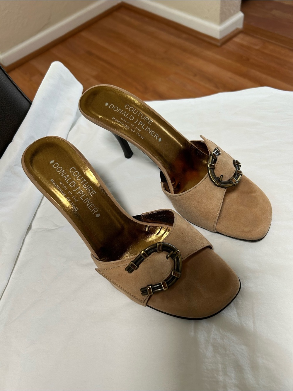Donald J. Pliner Tan Suede Slide Heels with Gold Insoles - Picture 5 of 10